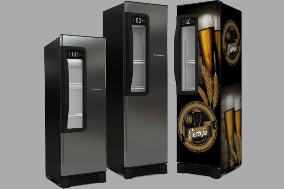 Metalfrio lança geladeira "de bar" para sua casa