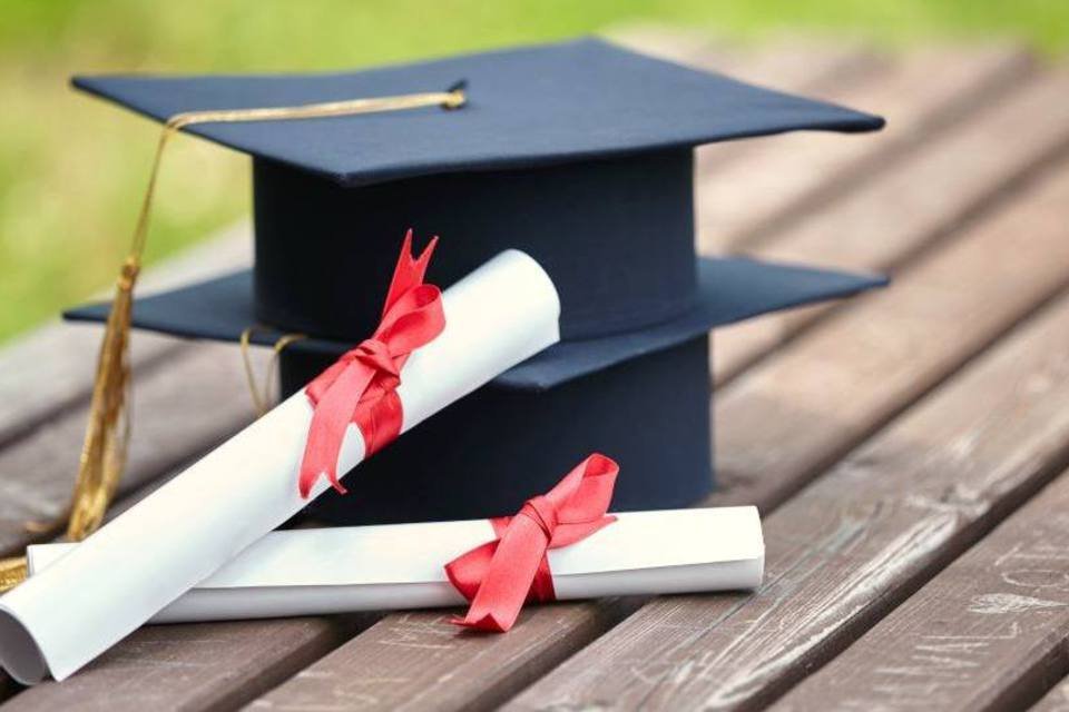 Os 10 maiores cursos de graduação do país em 2015