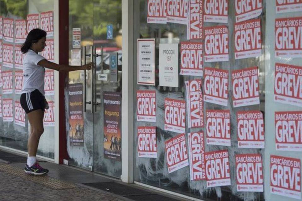 Com greve dos bancários há um mês, veja como pagar as contas