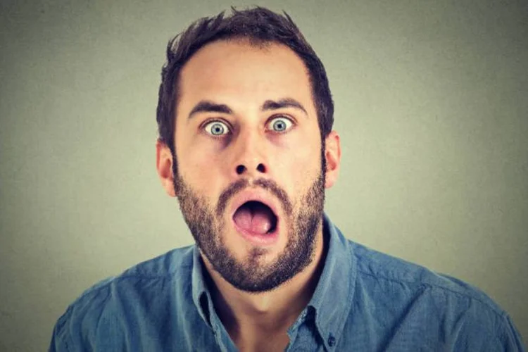 Homem assustado, com medo, surpresa (foto/Thinkstock)