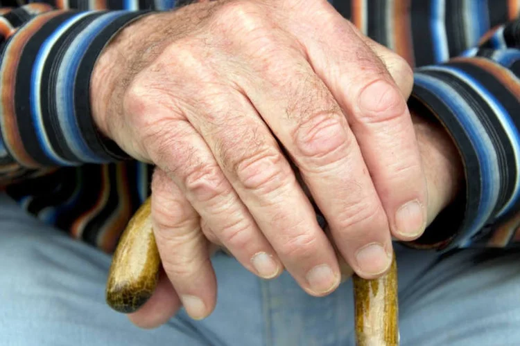 Doença: David Reynolds, do Instituto de pesquisa britânico Alzheimer's Research, disse que já se passaram quase 15 anos desde que uma droga para a doença de Alzheimer chegou ao mercado (Thinkstock/Thinkstock)