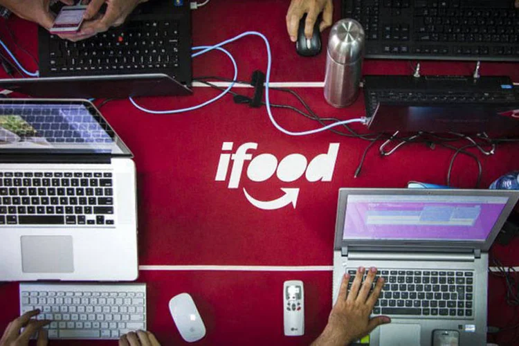 iFood: para pedir comida, o usuário precisa baixar e cadastrar-se no SpoonRocket, que tem versões para Android e iOS (Divulgação)
