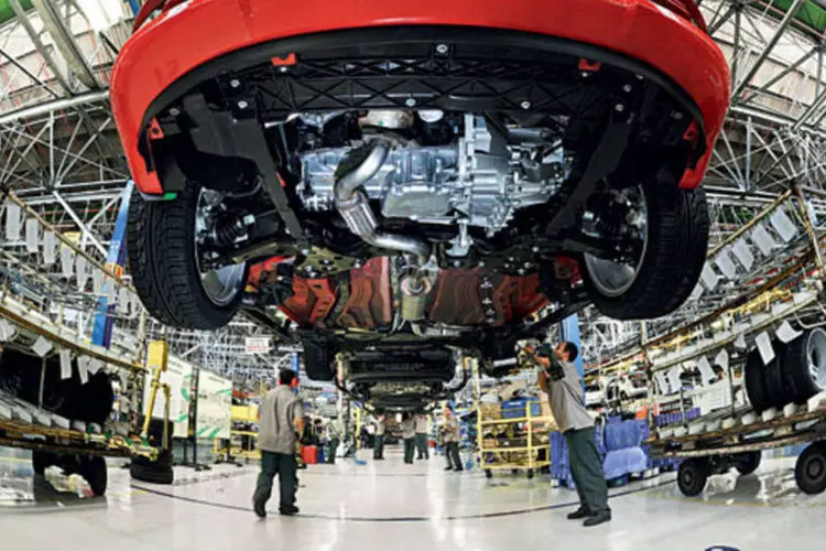 Fábrica da Fiat: montadora projeta crescimento de 5% no mercado brasileiro (Germano Lüders/Exame)