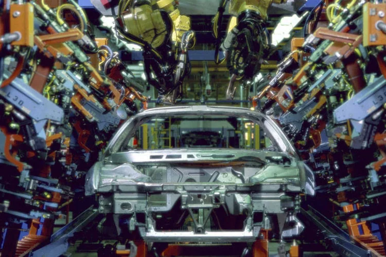 UE: ministros do ambiente europeus também prorrogaram por cinco anos, isenções de emissões concedidas aos fabricantes de "nicho" (Reprodução/Thinkstock)