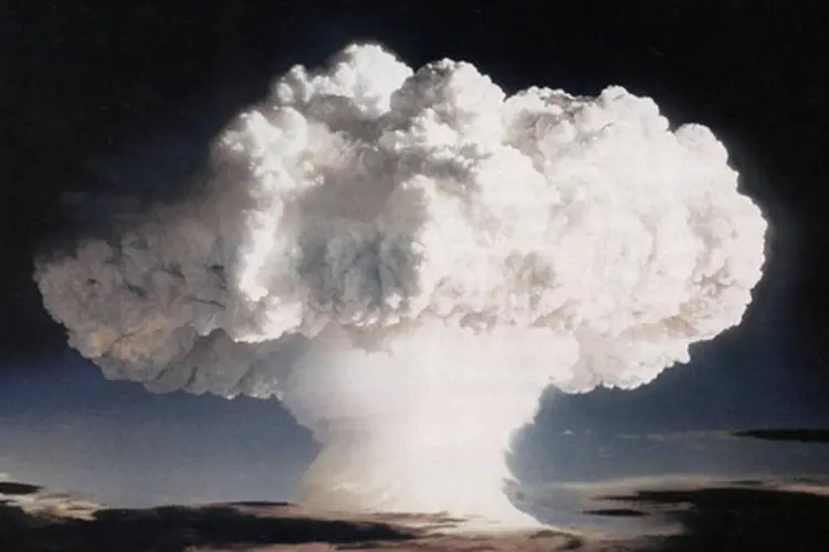 
	Testes nucleares: a CIJ deve decidir tamb&eacute;m sobre a den&uacute;ncia apresentada contra o Reino Unido
 (Wikimedia Commons/Divulgação)