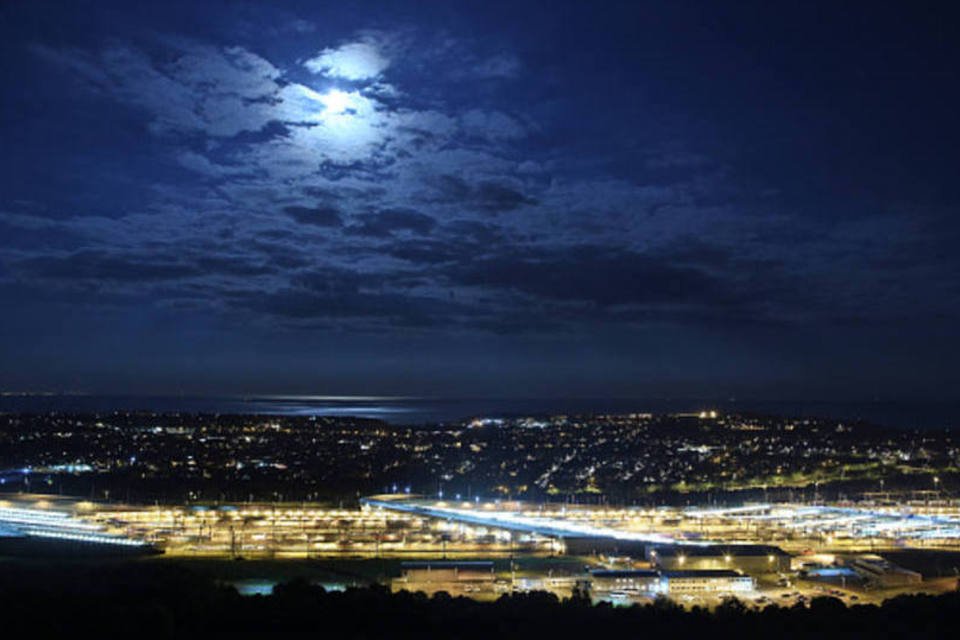 Veja a "lua azul" desta sexta-feira em 10 fotos lindas