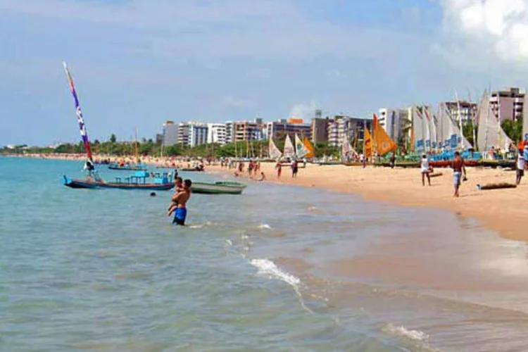 Praia em Maceió, Alagoas (Wikimedia Commons/Wikimedia Commons)
