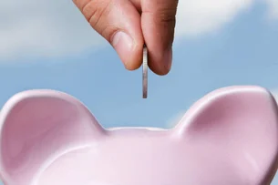 Quanto rende R$ 2.000 no Tesouro Direto com a Selic a 14,75%?
