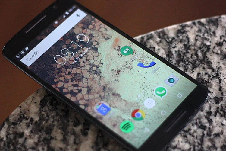 
	Moto X: nova gera&ccedil;&atilde;o foi rec&eacute;m-lan&ccedil;ada pela Motorola no Brasil por R$ 1.399
 (EXAME.com)