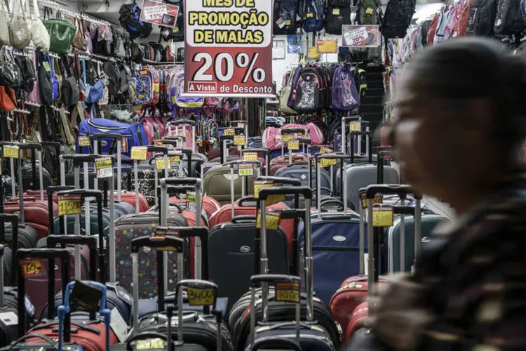 Consumo: em dois anos, poder de compra do brasileiro caiu mais de 9% (Paulo Fridman/Bloomberg)