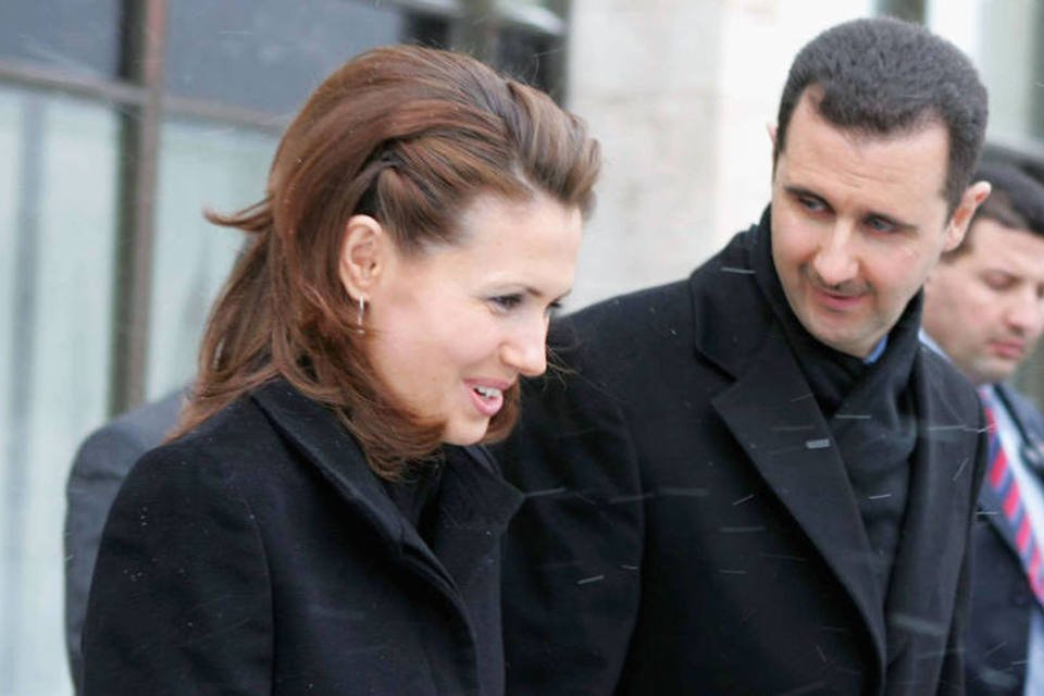 Esposa de Assad diz ter recebido oferta para deixar a Síria