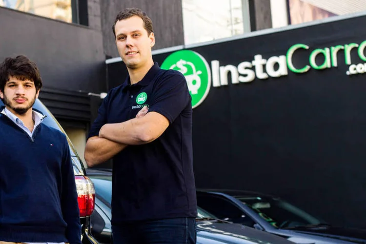 Os sócios Luca Cafici (esq.) e Diego Fischer(dir.), fundadores da InstaCarro
 (Divulgação)