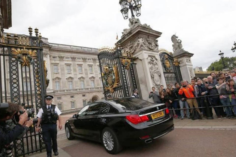 Palácio de Buckingham reforça segurança após ataque em Berlim