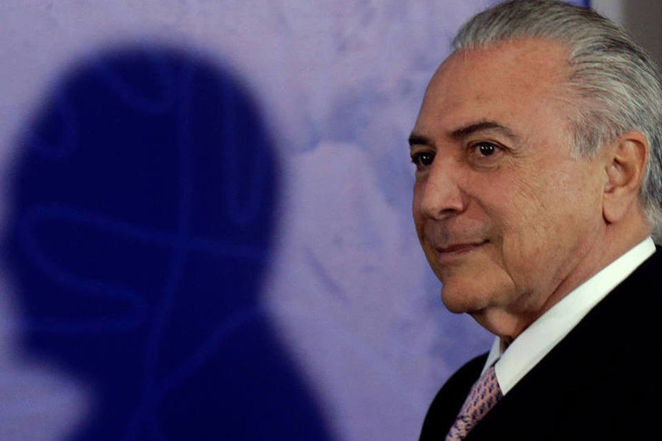 Brasil viveu isolamento externo nos últimos anos, diz Temer