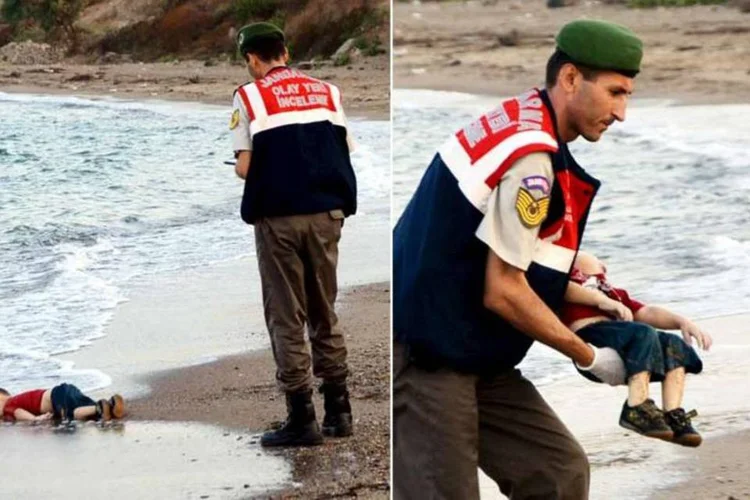 Menino refugiado encontrado morto na costa da Turquia em 02.09.2015 (REUTERS)