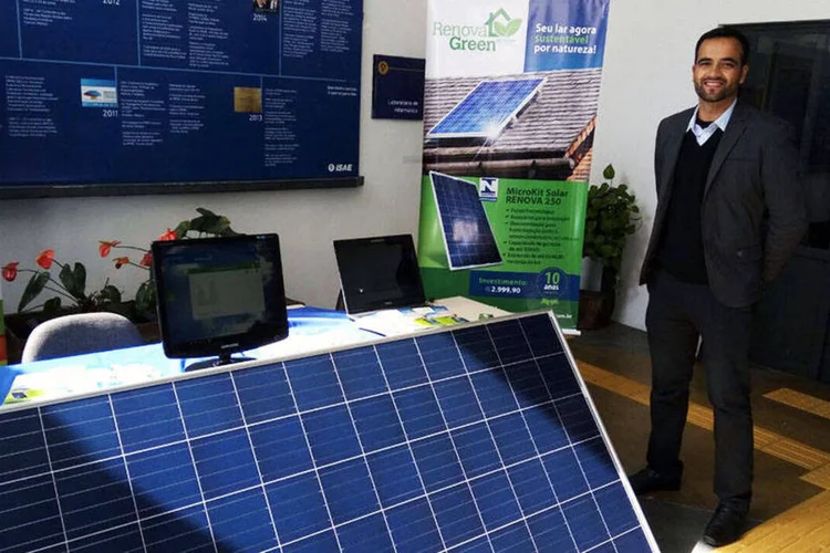 Reinaldo Cardoso, da Renova Green: ele trabalha na indústria petrolífera e criou seu negócio após pesquisar sobre energia solar
 (Divulgação/Renova Green)