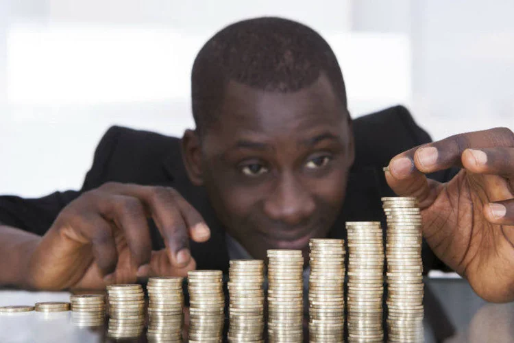 
	Sal&aacute;rio: alguns sal&aacute;rios iniciais chegam perto de R$ 30 mil no setor p&uacute;blico
 (AndreyPopov/Thinkstock/Thinkstock)