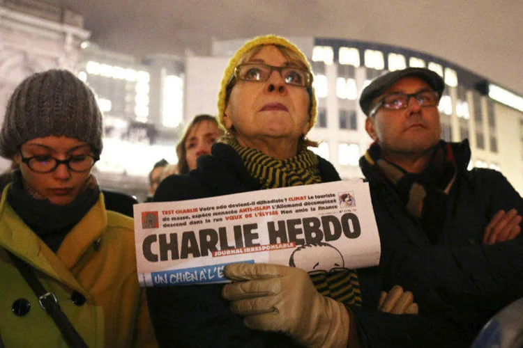 Em janeiro de 2015, os irmãos Chérif, de 32 anos, e Said Kouachi, de 34, entraram na sede do semanário satírico Charlie Hebdo, em Paris, e mataram 12 pessoas (Francois Lenoir/Reuters/Reuters)