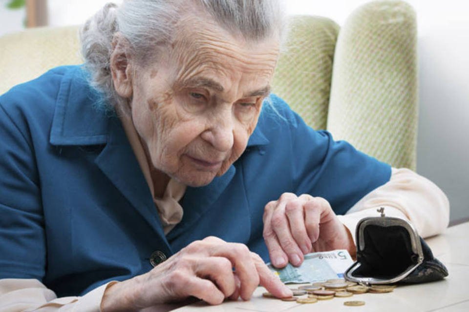 Centenários serão bomba-relógio para aposentadoria em 6 países