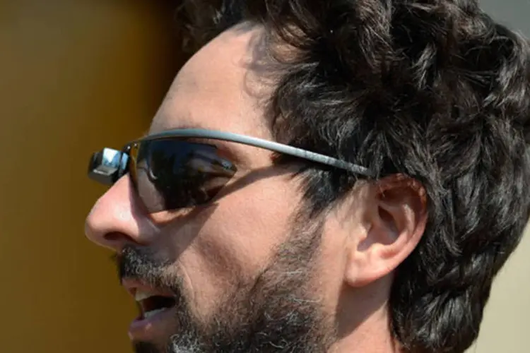 
	Sergey Brin com o Google Glass
 (Kevork Djansezian/Getty Images)