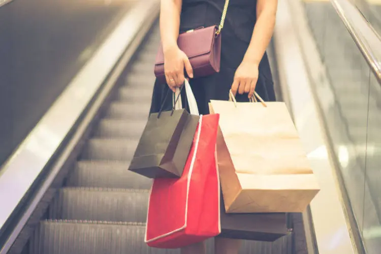 Shopping centers: fluxo de visitantes aumentou 5,62 por cento na comparação com fevereiro (SamuelBrownNG/Thinkstock)