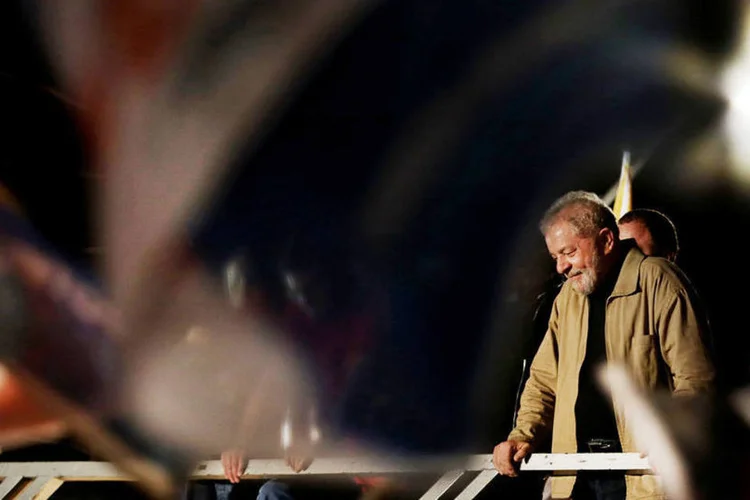 O ex-presidente Luiz Inácio Lula da Silva durante visita em Ocupação em Sumaré (Divulgação/Instituto Lula/Divulgação)