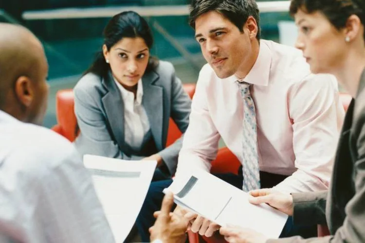 Salário: diferença salarial entre gêneros tem se mantido em torno de 80 por cento (Thinkstock/Digital Vision/Thinkstock)