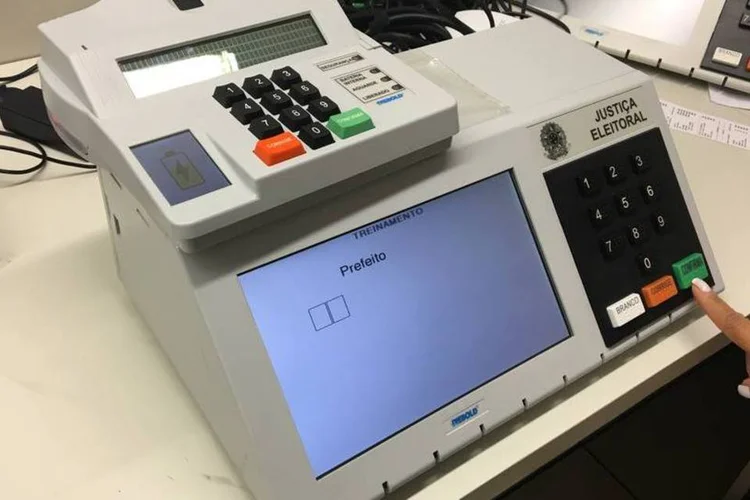 
	Elei&ccedil;&otilde;es: dez urnas apresentaram problemas t&eacute;cnicos, tr&ecirc;s delas na capital
 (Marcelo Ribeiro/ EXAME.com)