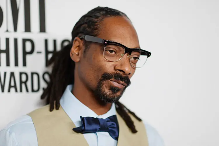 Snoop Dogg é um dos famosos mais dedicados ao universo dos NFTs (Frazer Harrison/Getty Images)