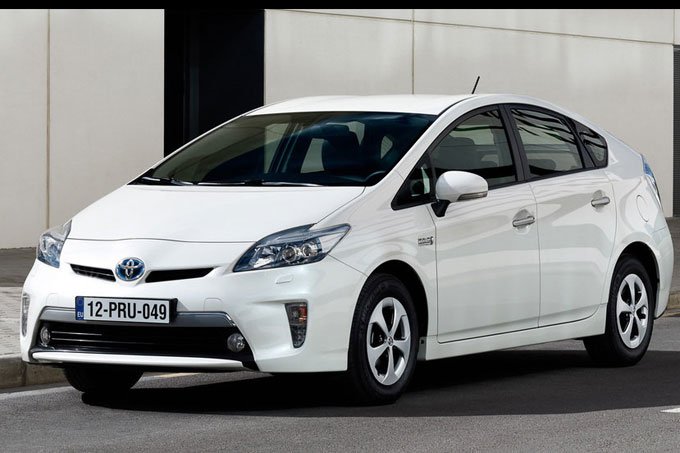 Toyota Prius tem recall por falha no freio de estacionamento