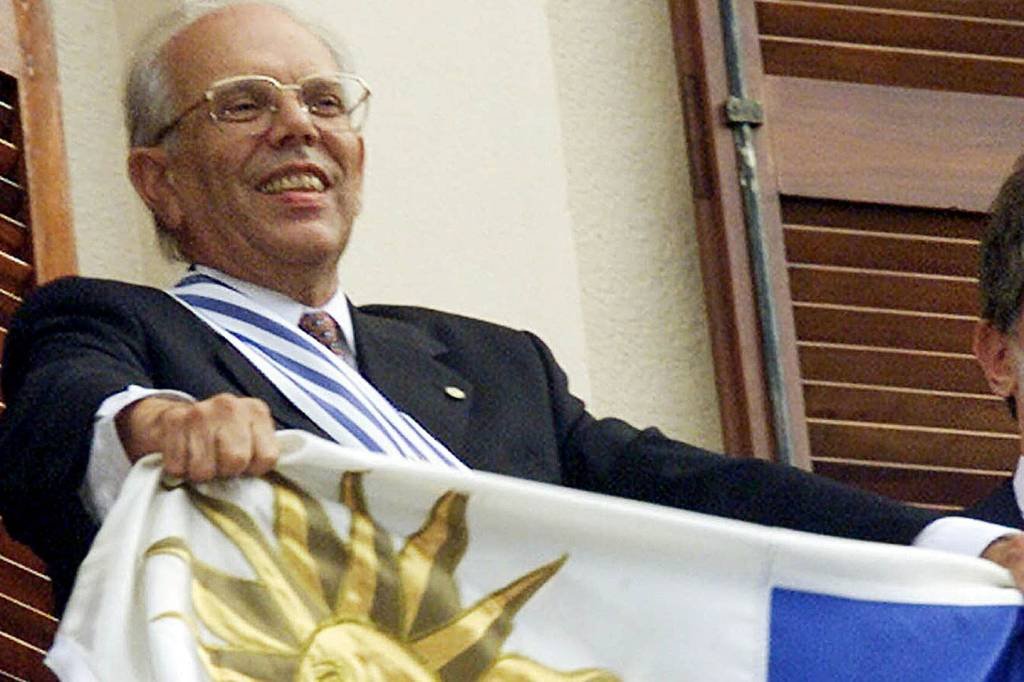 Morre o ex-presidente uruguaio Jorge Batlle