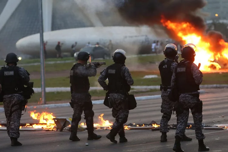 Protesto: manifestantes entraram em confronto com os policiais