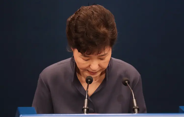 Park Geun-hye: "É difícil me perdoar e dormir à noite com sentimentos de tristeza" (Baek Seung-ryeol/Yonhap/Reuters)