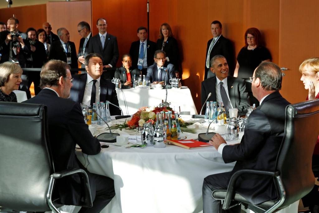 Preocupados com Trump, líderes europeus se reúnem com Obama