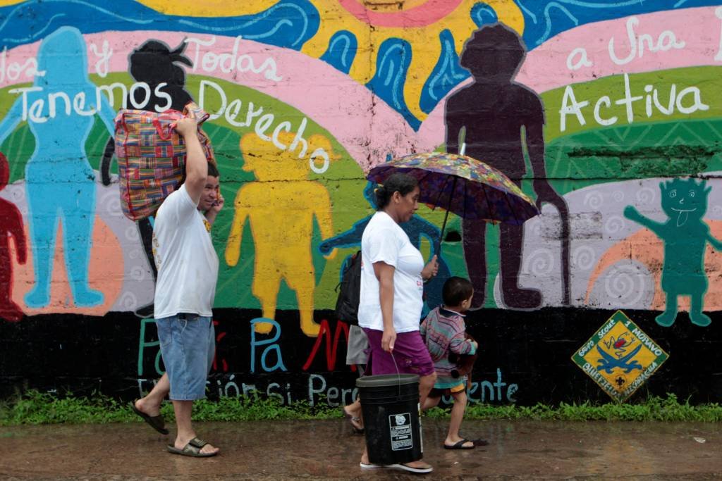 Nicarágua decreta emergência por furacão, terremoto e tsunami