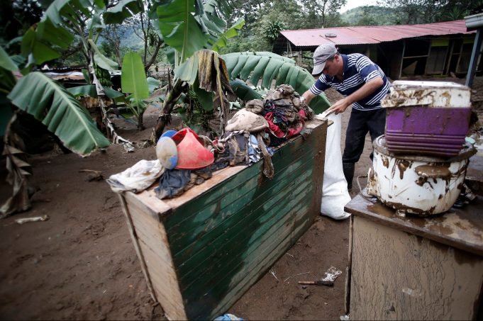 Furacão Otto deixa 10 mortos e afeta 11 mil na Costa Rica
