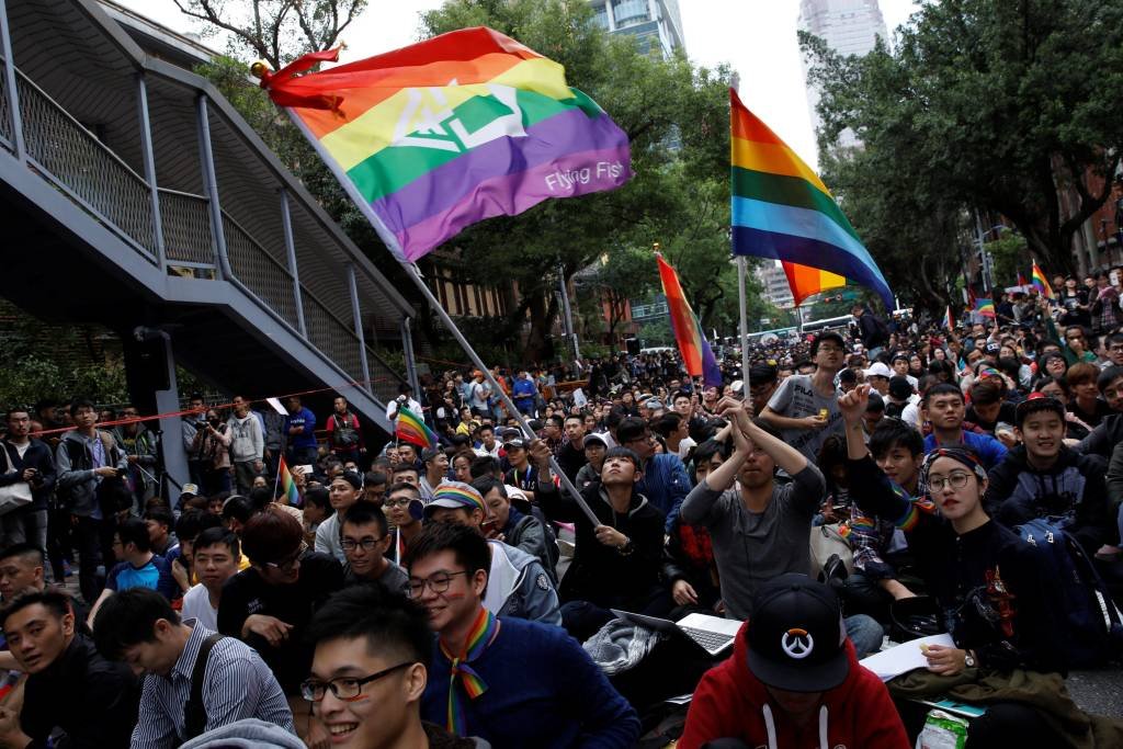 Protesto pede por casamento igualitário no parlamento de Taiwan