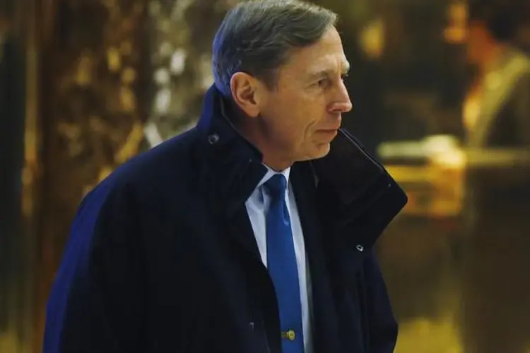 David Petraeus: na equipe de transição, Petraeus e Romney têm o apoio de republicanos que procuram um candidato que possa unificar o partido (Lucas Jackson/Reuters)