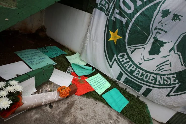 Chapecoense: segundo o clube, ficaram em Chapecó Neném, Demerson, Marcelo Boeck, Andrei, Hyoran, Martinuccio, Nivaldo e Rafael Lima (Paulo Whitaker/Reuters)