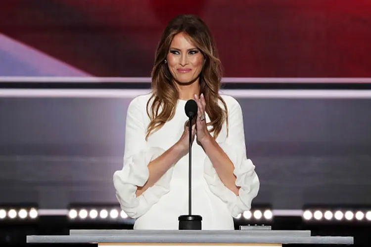 Melania: Kaelen Haworth, conhecida por vestir Blake Lively, e Carmen Marc Valvo também disseram que não vão vestir Melania Trump (Getty Images)