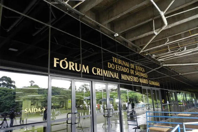 Fórum: Elize chegou ao Fórum Criminal da Barra Funda, em São Paulo, nesta segunda-feira, 28, para o julgamento (Divulgação)