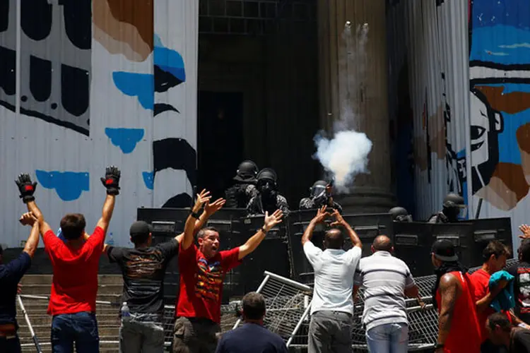 Protestos: em reunião da mesa diretora, ficou decidido que 280 servidores poderão ocupar as galerias para acompanhar os debates (Ricardo Moraes/Reuters)