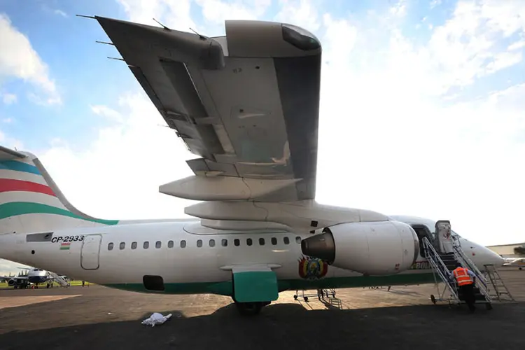 Avião da Chapecoense: segundo jornal, autonomia de voo não era adequada e faltava um plano alternativo (Reuters)