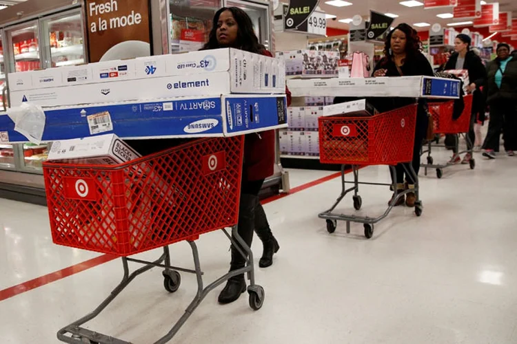 Black Friday: “A facilidade para comparar preços em distintos canais cria uma situação que dá uma vantagem indiscutível ao consumidor” (Brendan McDermid/Reuters)