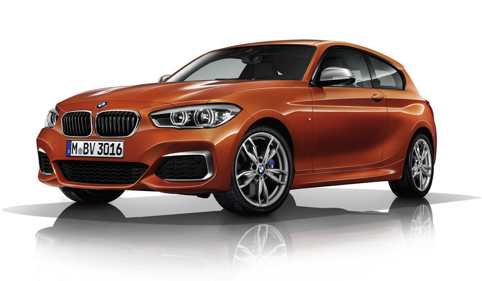 Com 340 cavalos, BMW 140i M Sport chega em dezembro