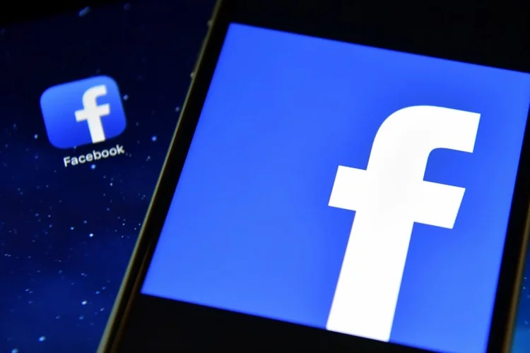 Facebook: novo recurso será parte do "Safety Check", que permite aos usuários assegurar a outros que estão fora de risco (Carl Court/Getty Images)