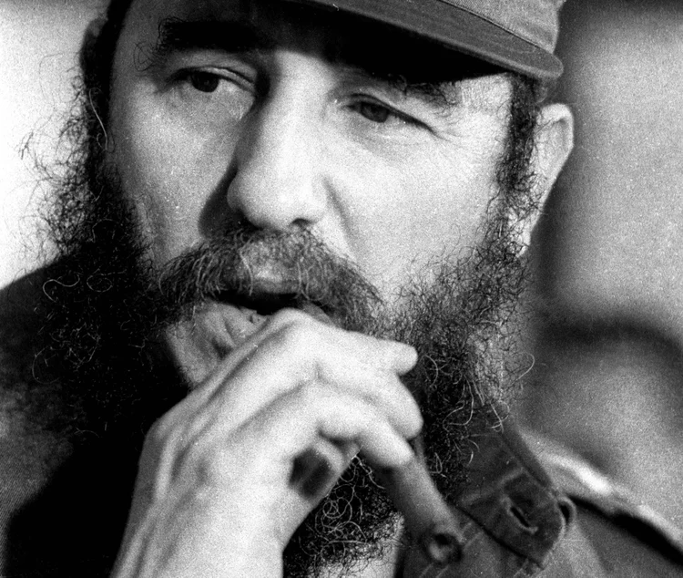 Fidel Castro: o charuto predileto do líder cubano, morto na última sexta-feira, custa 175 reais no Brasil (Prensa Latina/Reuters)