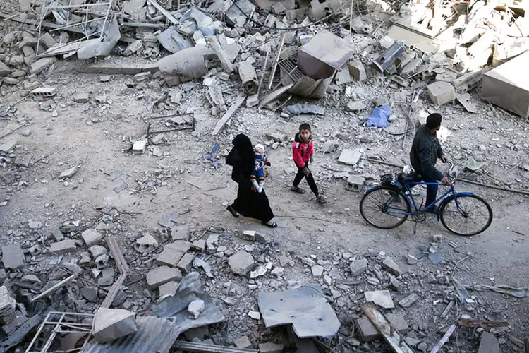 Damasco: entre as vítimas há duas crianças e quatro mulheres (Bassam Khabieh/Reuters)