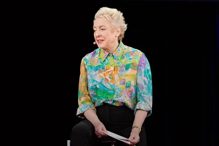 A empreendedora Dame Stephanie Shirley, em palestra do TED (Reprodução)