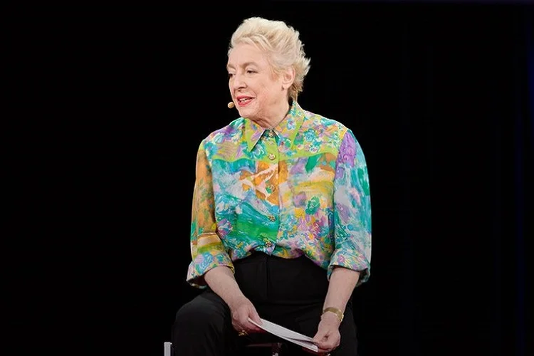 A empreendedora Dame Stephanie Shirley, em palestra do TED (Reprodução)